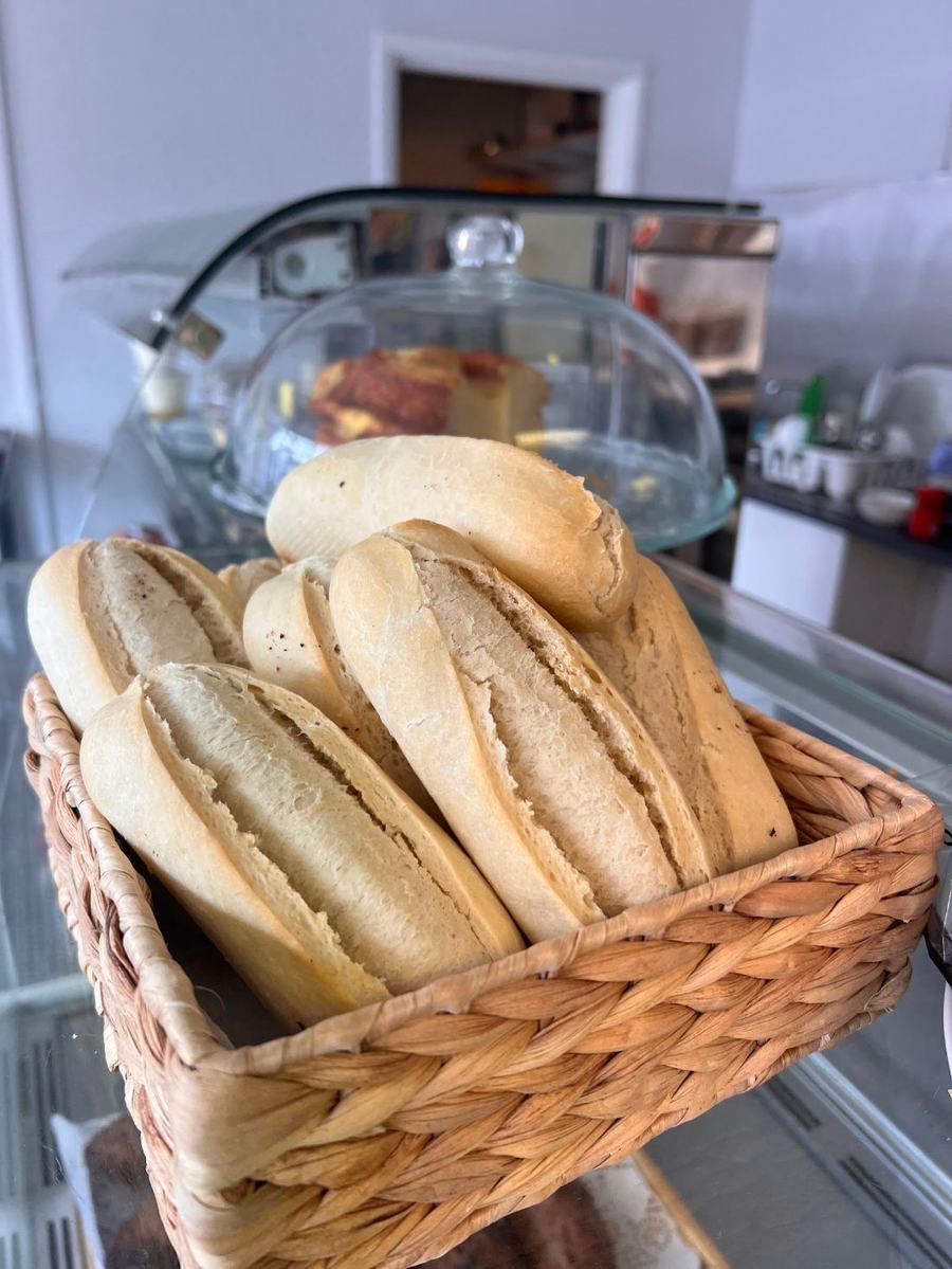 Bread for breakfast at MJ Butequim